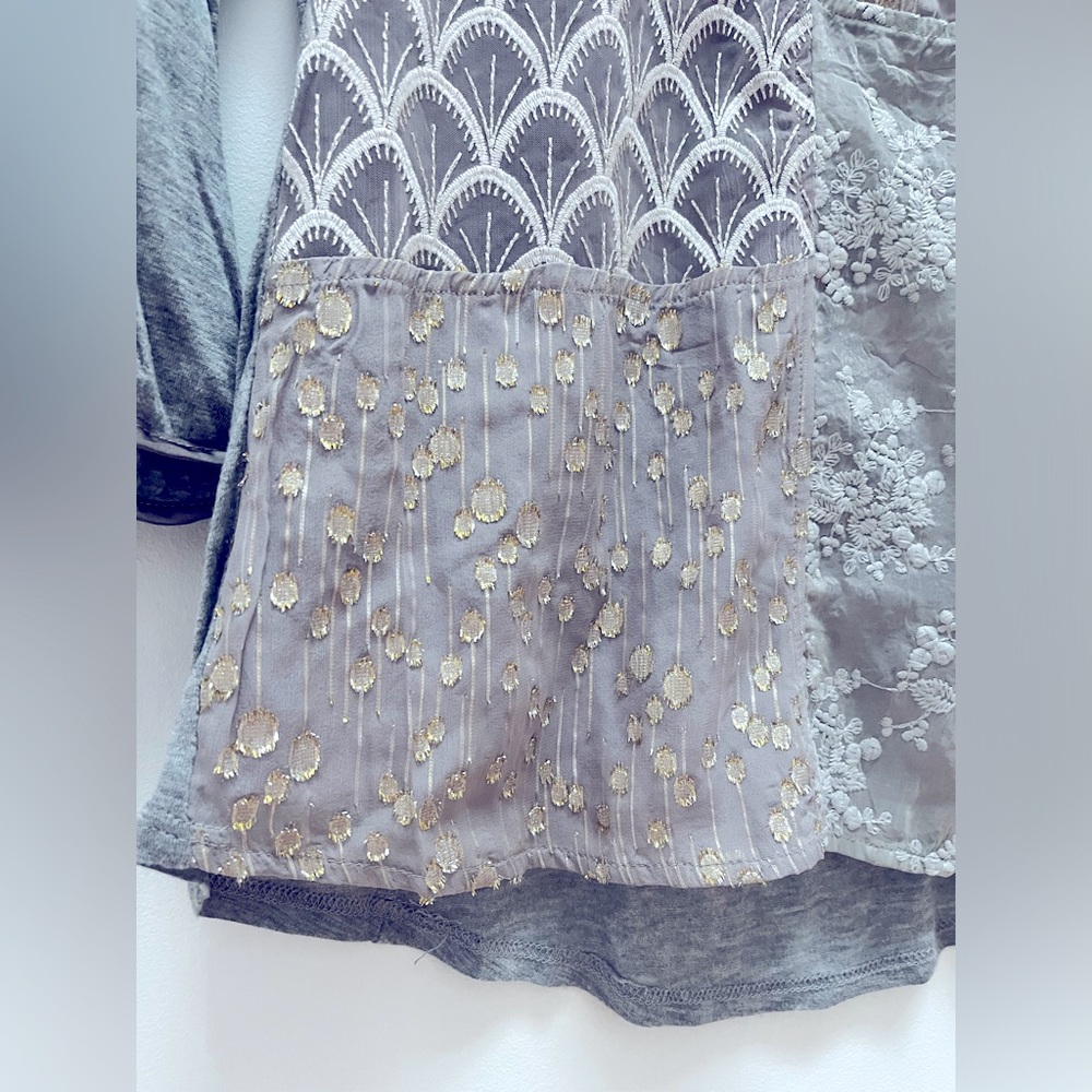 Anthropologie Tiny Mixed Media Patchwork Gray Top… - image 5